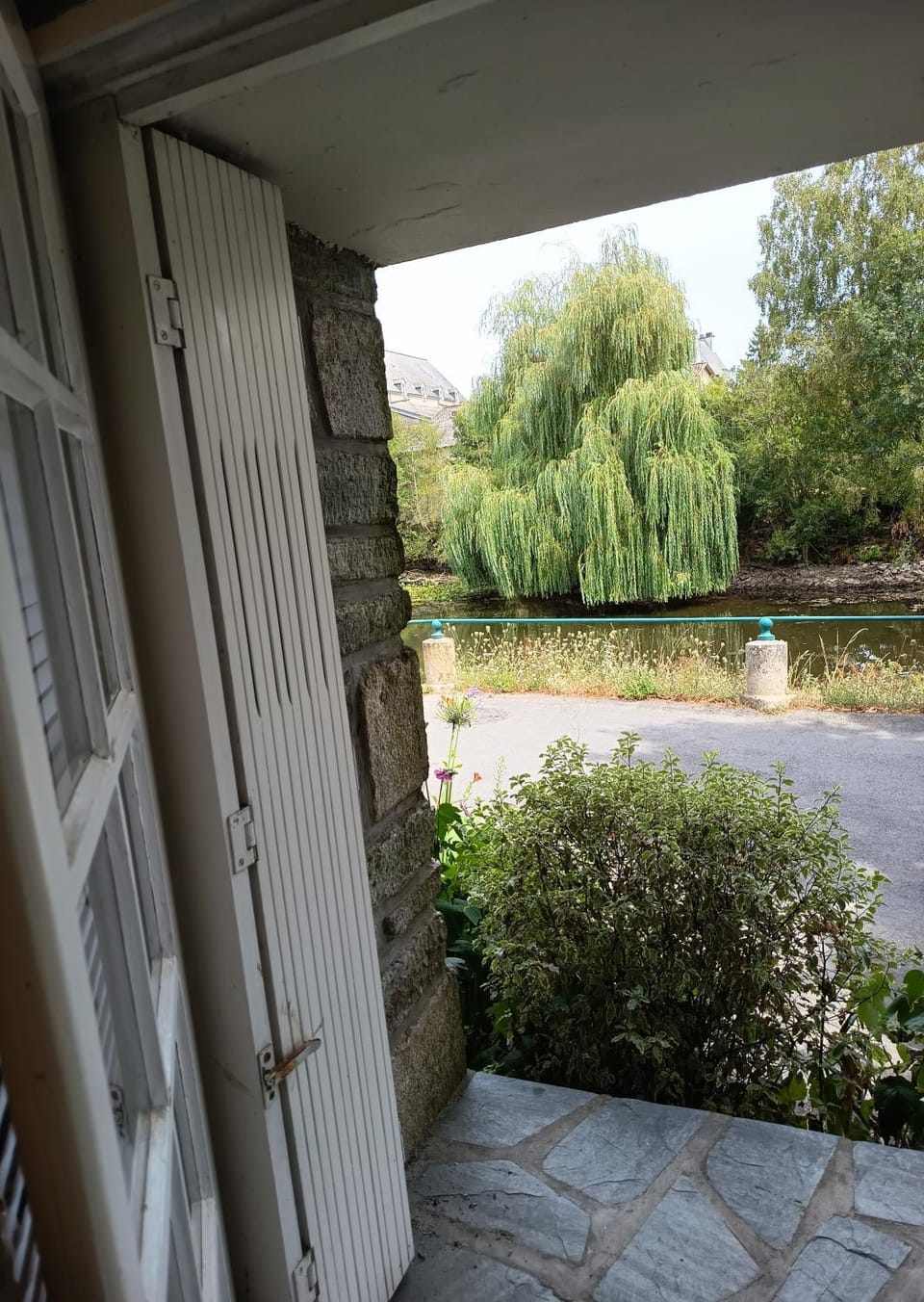 Day, Neighbourhood, Natural landscape, River view
