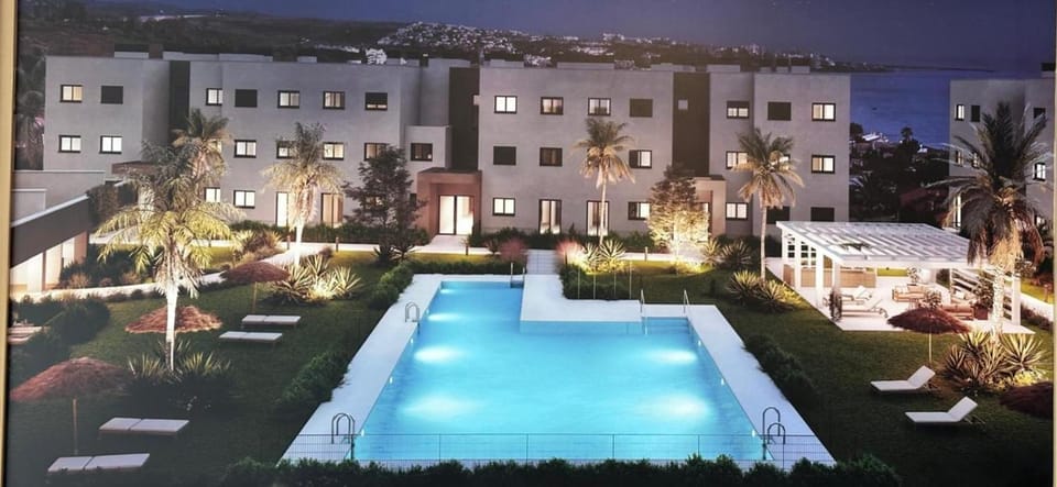 Estepona Sea View Celere Apartment in Costa del Sol