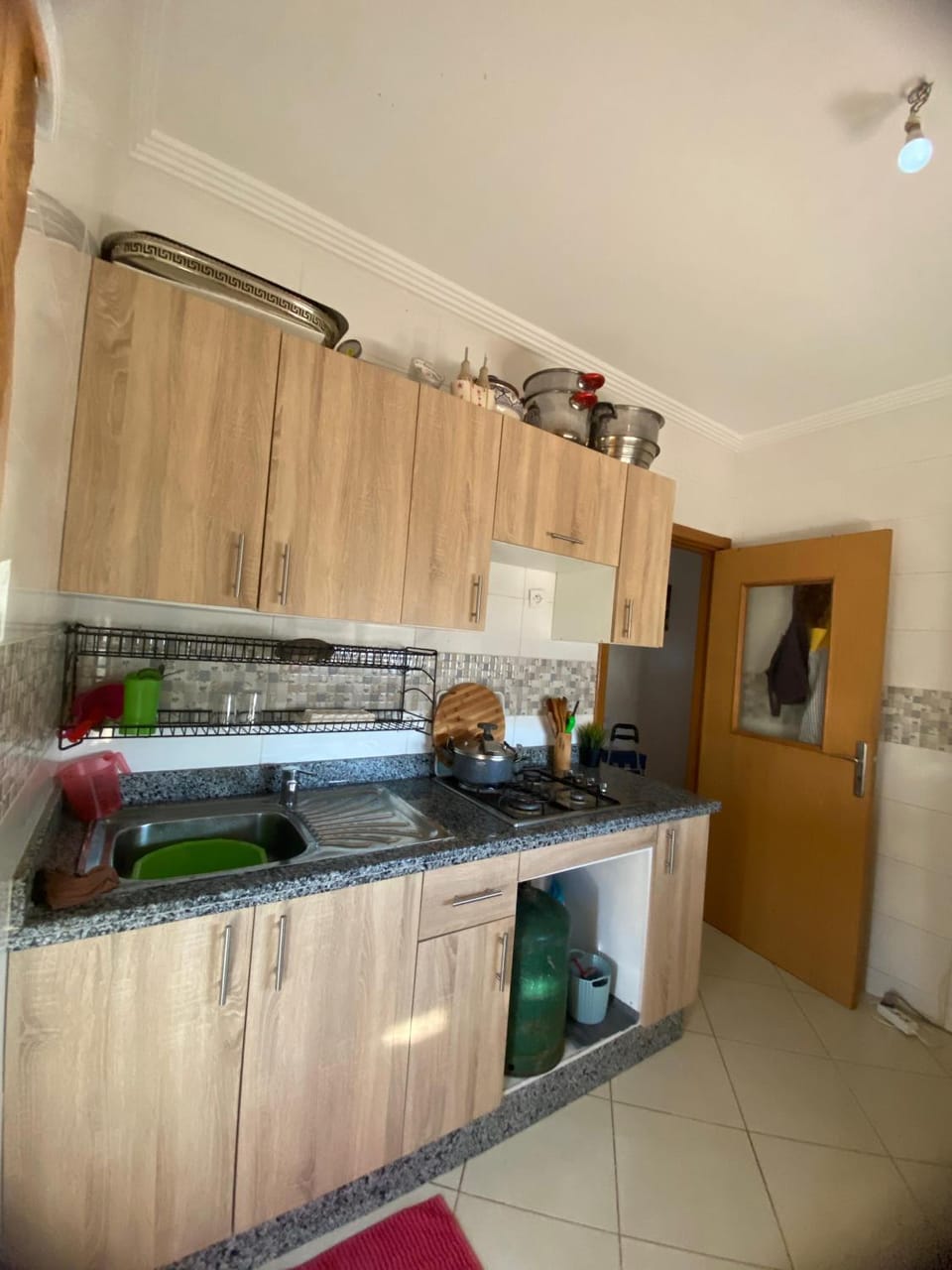 Kitchen or kitchenette, oven, stove