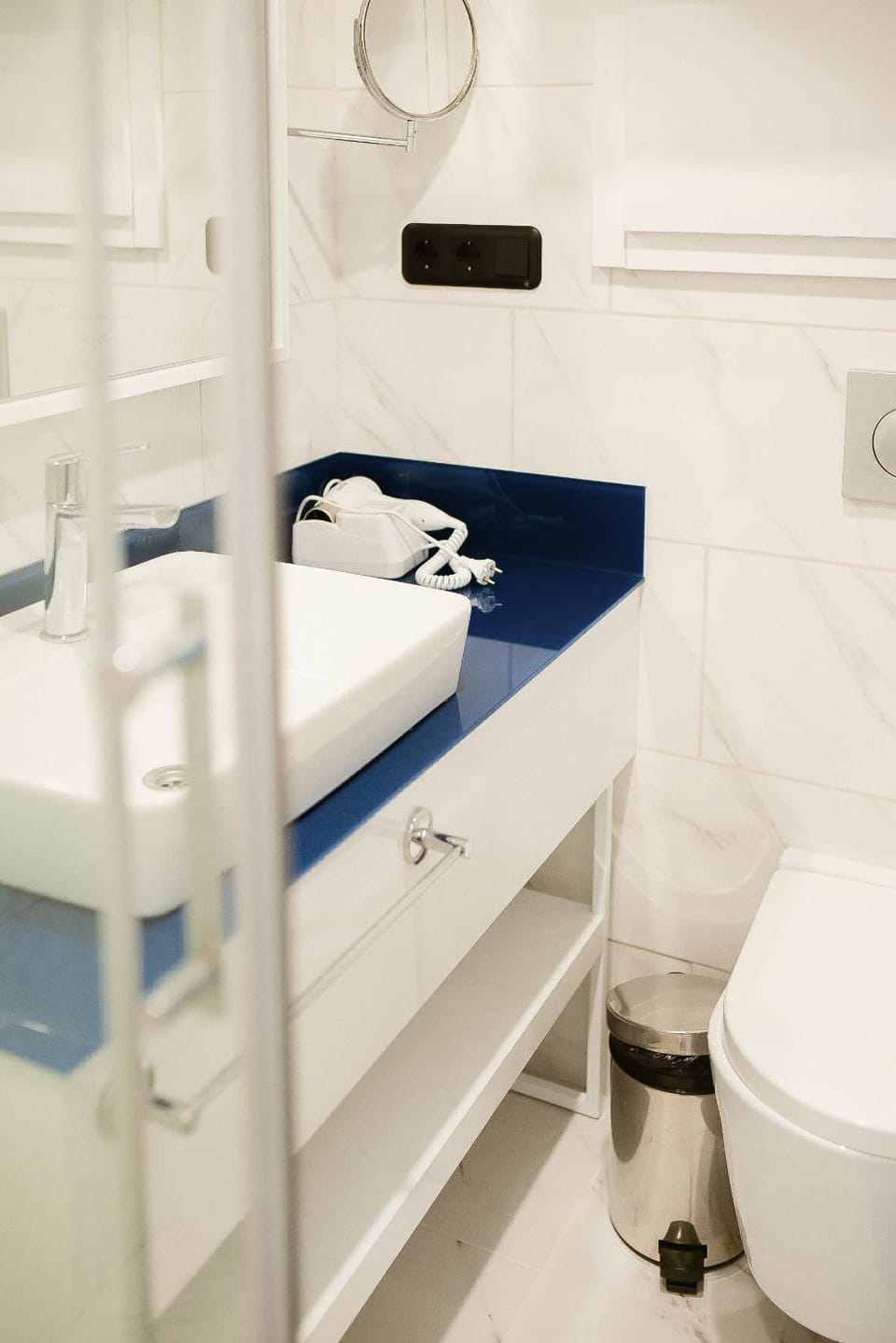 Toilet, Bathroom, Bedroom, towels