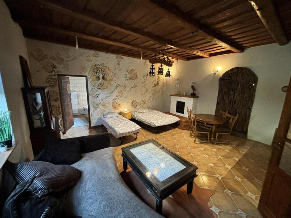 Bed, Living room, Photo of the whole room, Bedroom, flat iron
