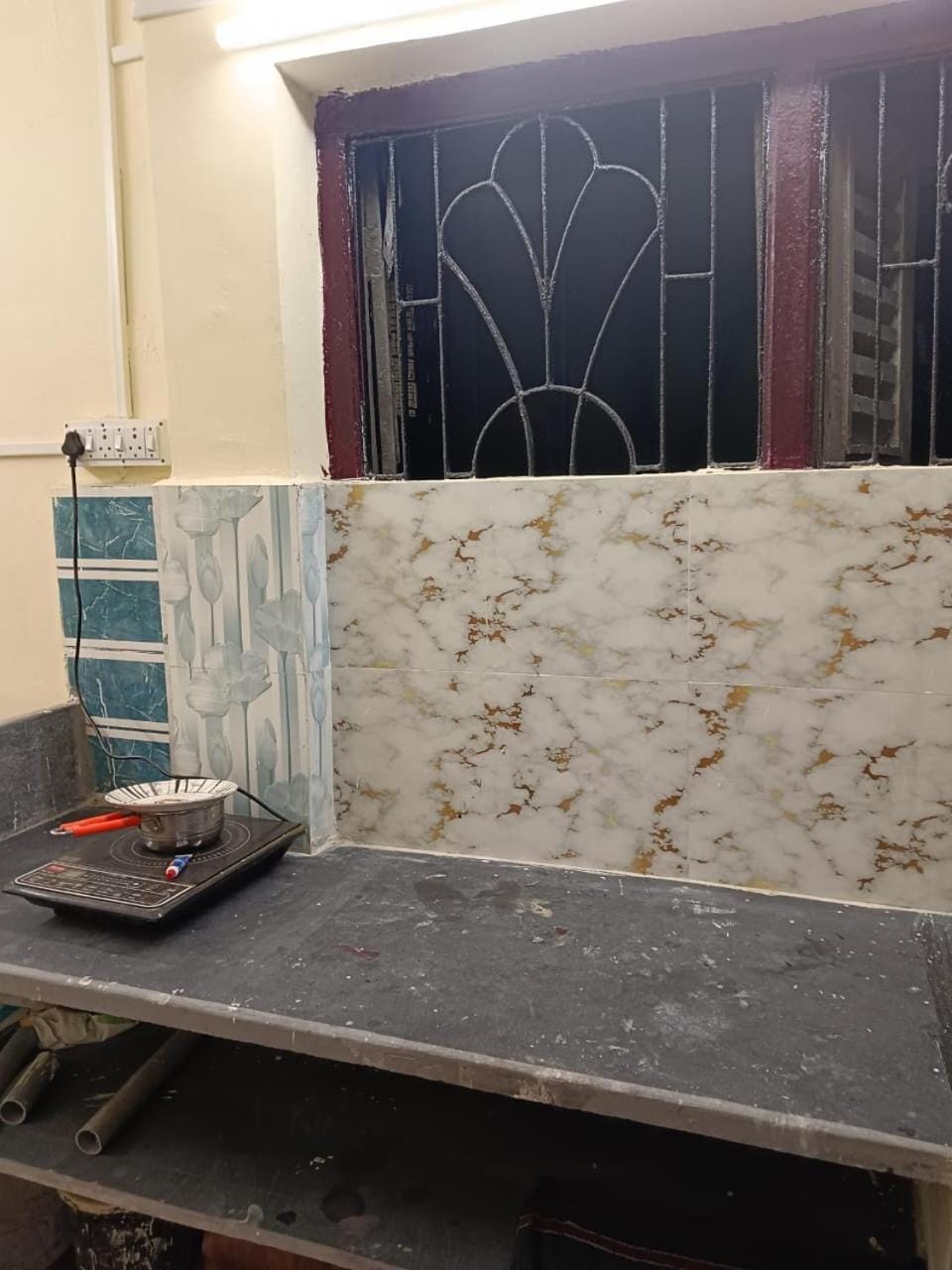 Family Rooms Apartment in Kolkata