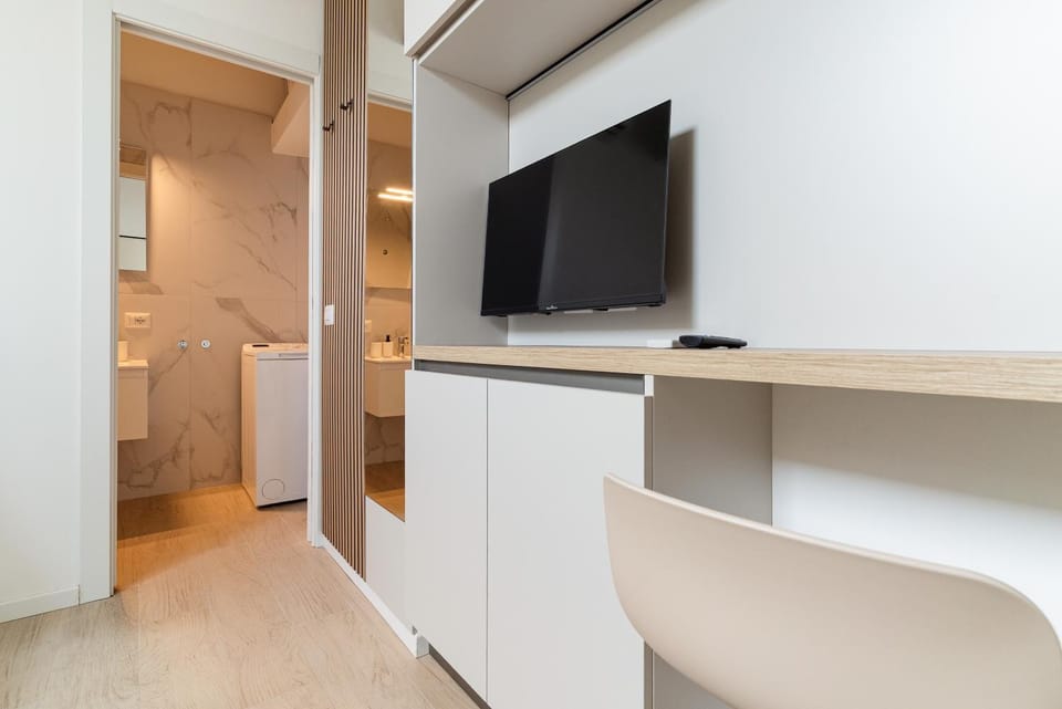 TV and multimedia, Seating area