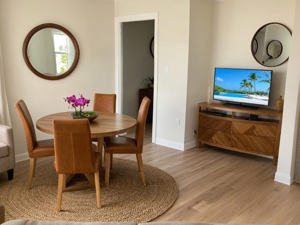 TV and multimedia, Dining area, Evening entertainment
