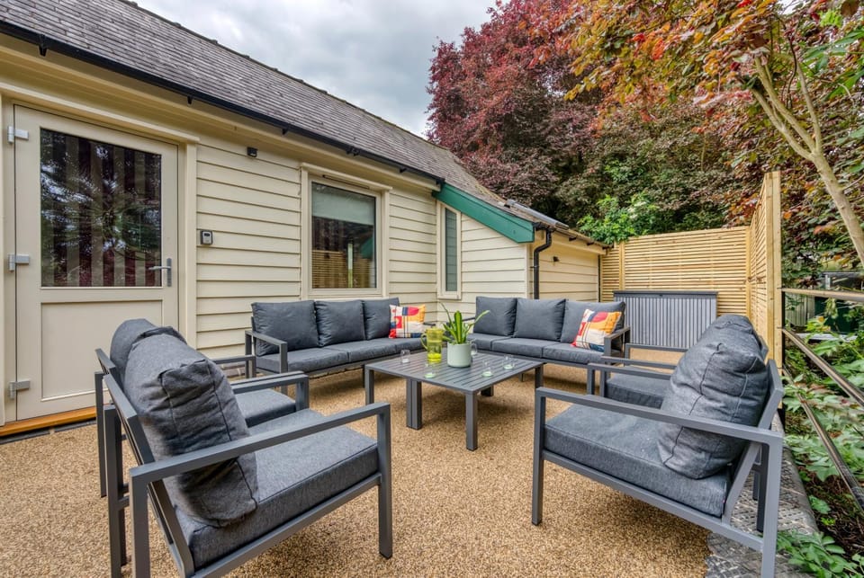 Property building, Patio, Day, Seating area