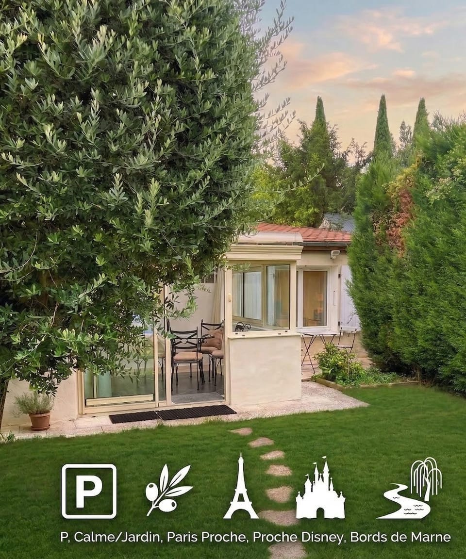 Facade/entrance, Garden view