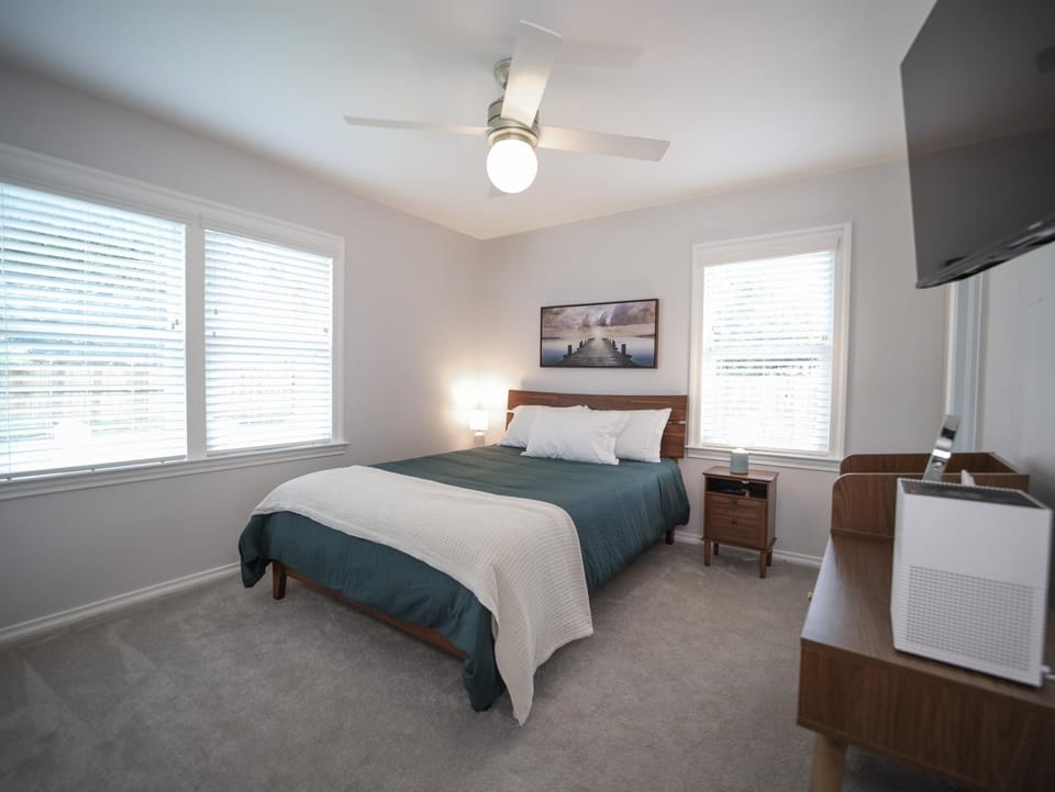 Bed, Bedroom