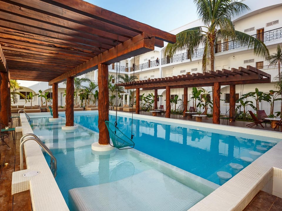Swimming pool