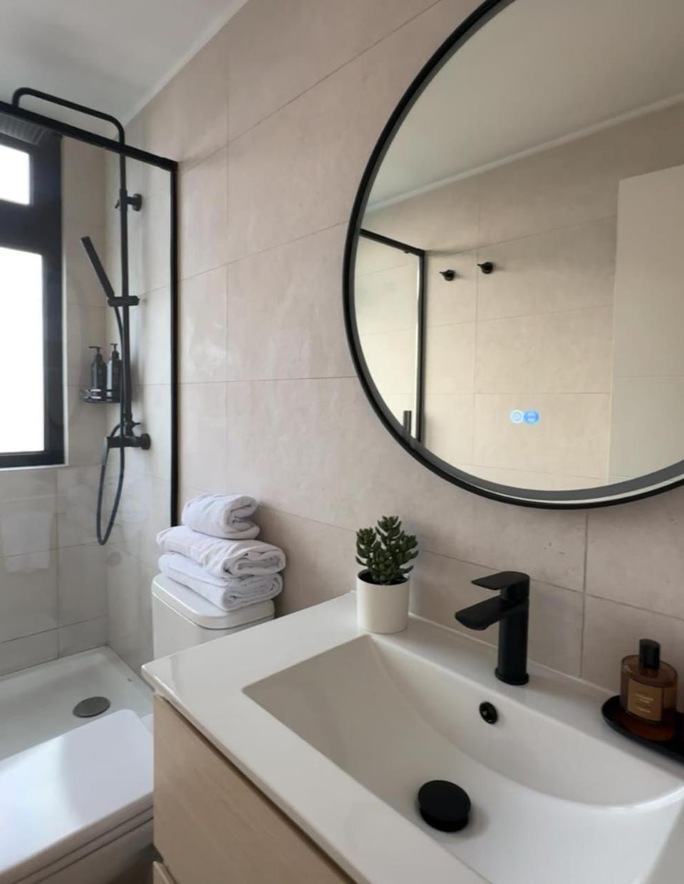 Bathroom, towels