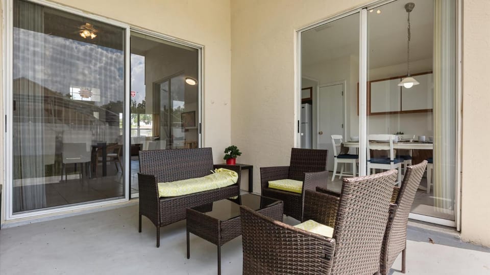 Upstay 3BR Family-Friendly Stylish Retreat w Patio House in Kissimmee