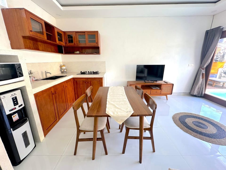 Communal lounge/ TV room, Kitchen or kitchenette, Living room, Seating area, Dining area