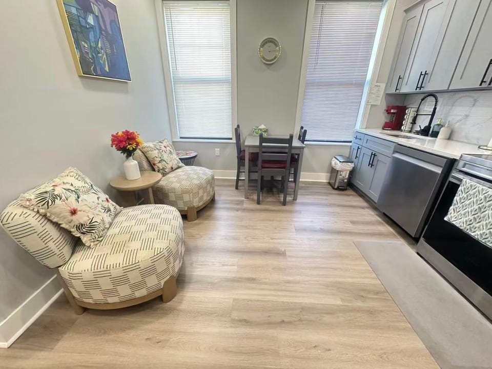 New 1BR Walk to Pats & Genos Apartment in Philadelphia