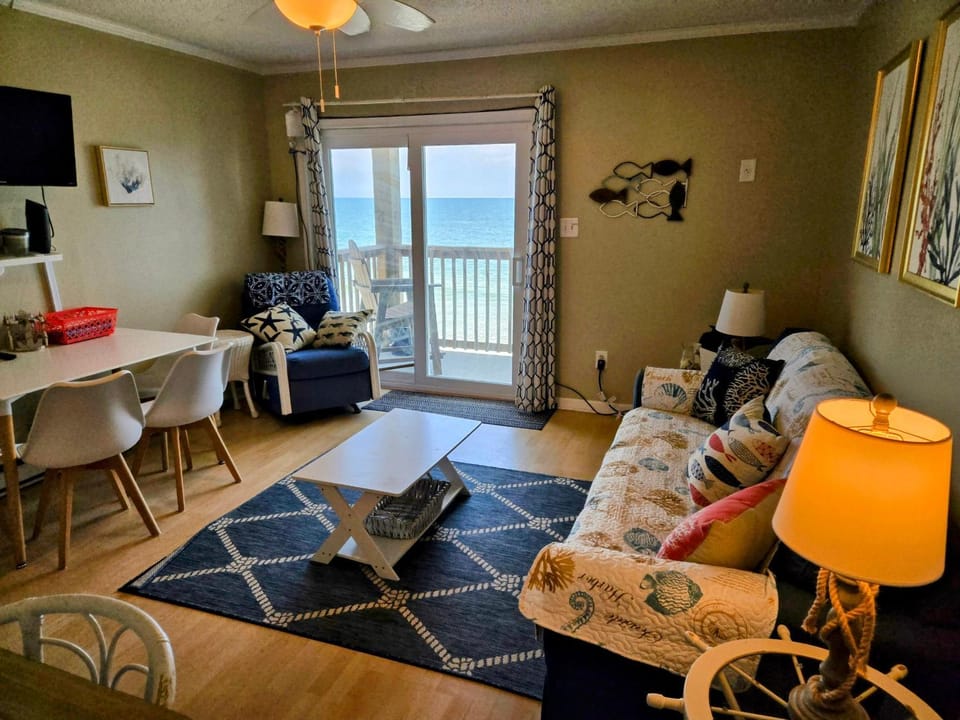 Ocean Front Paradise 364 House in North Topsail Beach