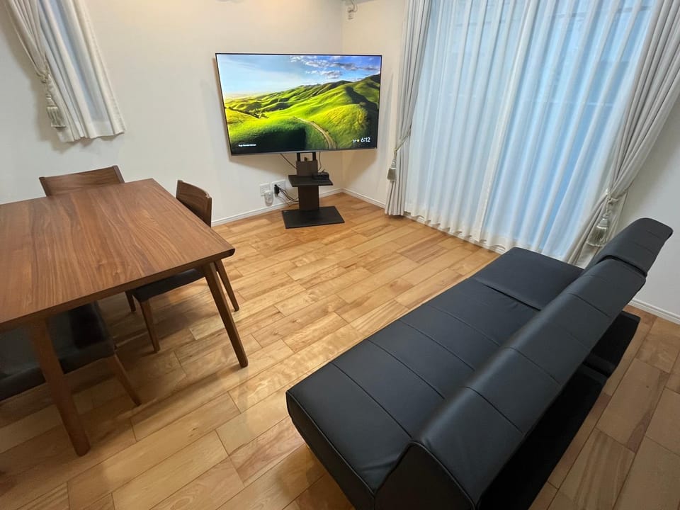 TV and multimedia, Seating area