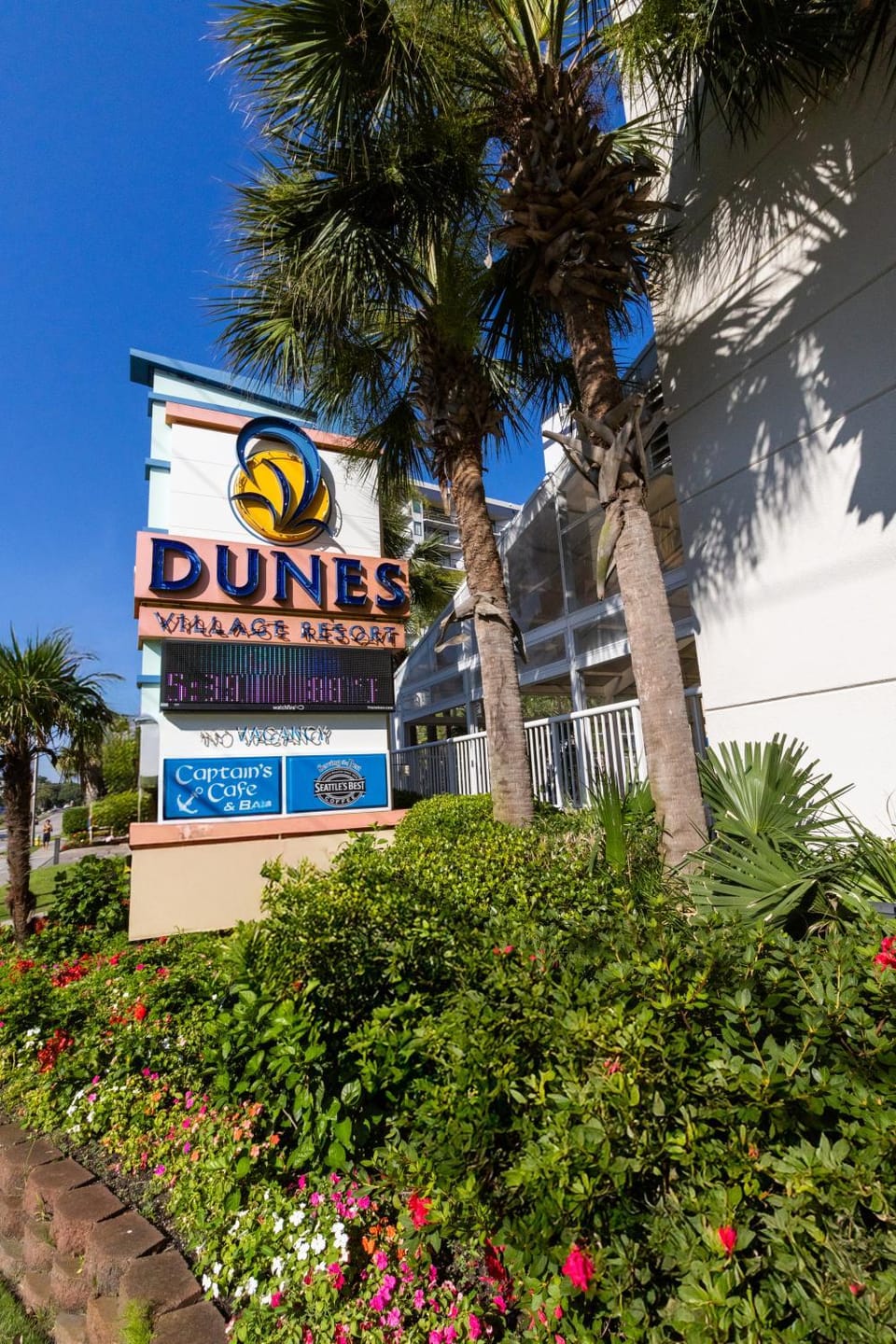 Ocean Front Dunes Village Resort YEAR LONG Water Parks 3 Bd 2 Ba Condo Apartment hotel in Myrtle Beach