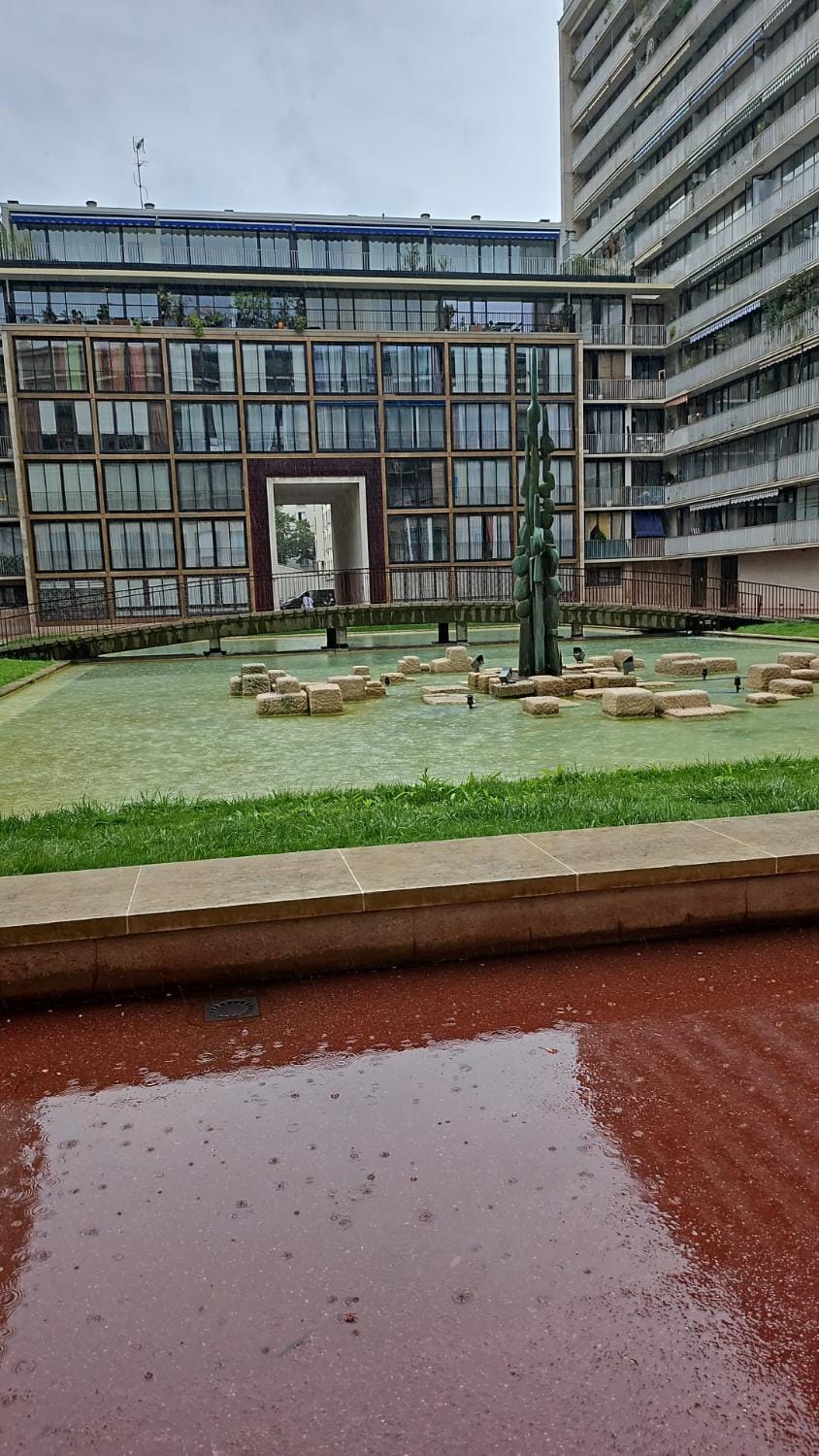 Paris 16eme vista a la torre eiffel Apartment in Issy-les-Moulineaux