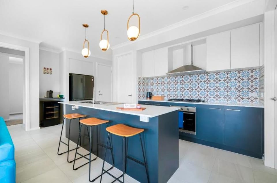 Dunes Getaway - Coastal Luxury Meets Laid Back Living House in Torquay