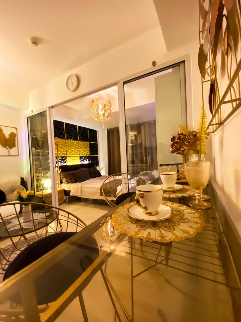Hiraya Vacation at Azure Urban Resorts Apartment in Paranaque