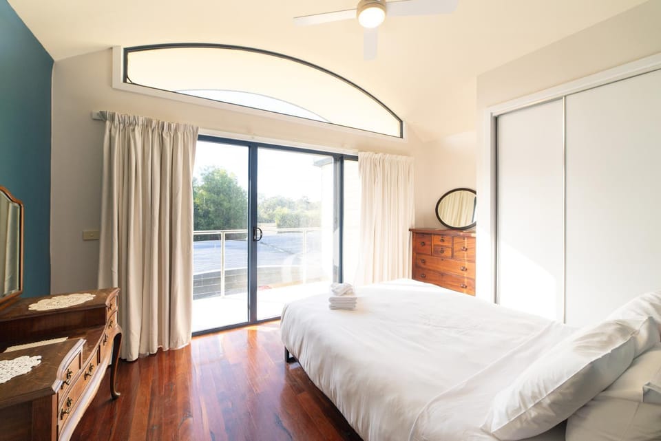 Clematis Hideaway Apartment in Halls Gap