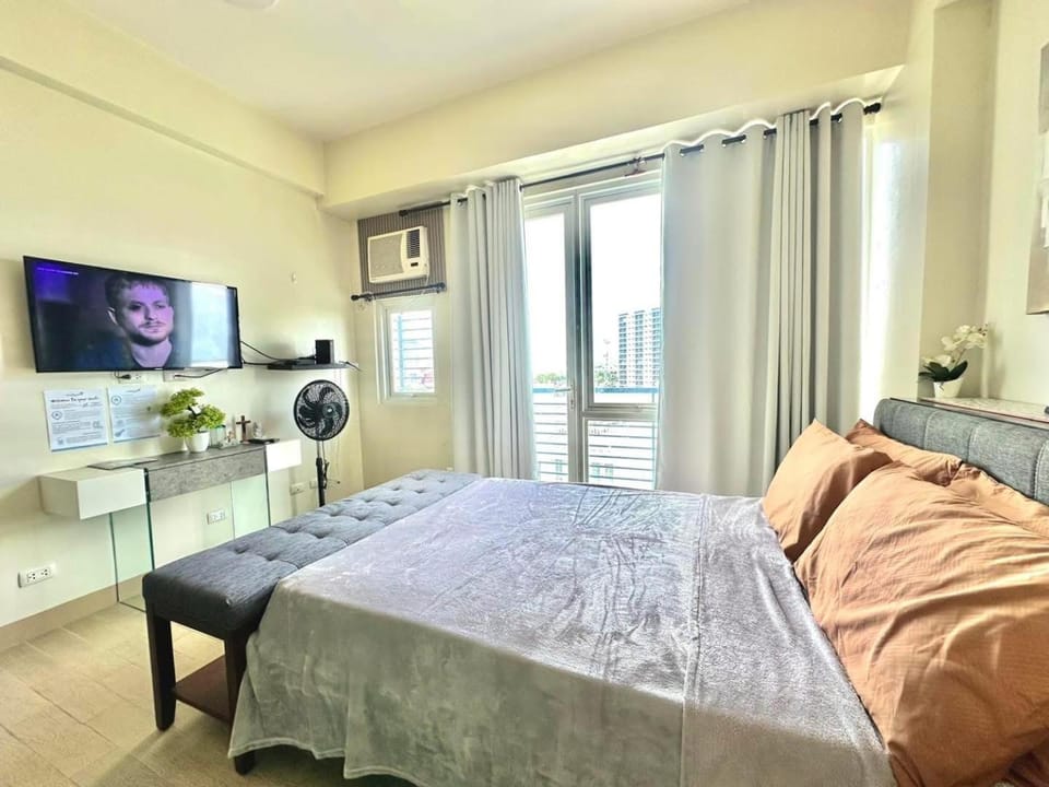 One Madison Place Studio Unit with Balcony Apartment hotel in Iloilo City