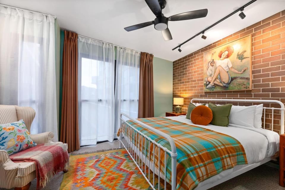Bed, Other, Bedroom