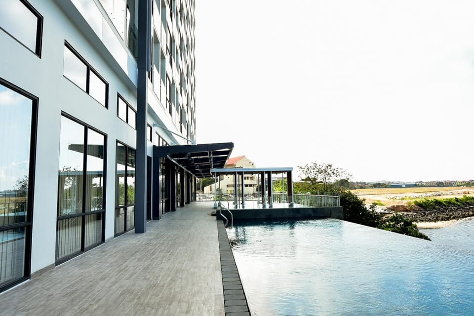 View (from property/room), Pool view, Swimming pool