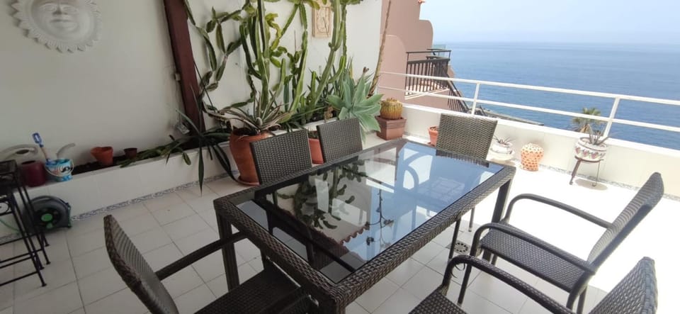 Patio, Natural landscape, Balcony/Terrace