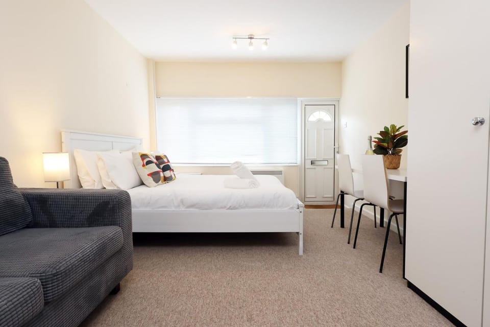 Chic 1-bed in Bath City with Free Parking! Apartment in Bath