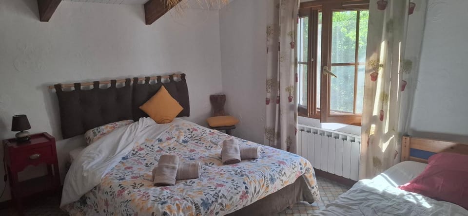Bed, Photo of the whole room, Bedroom, towels, wardrobe