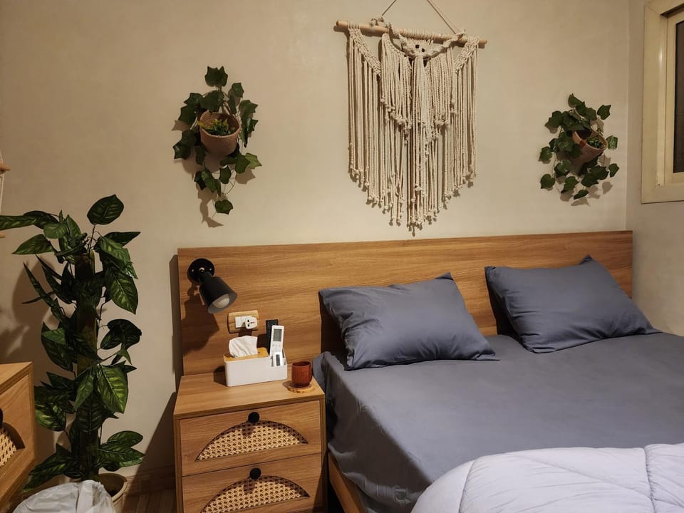Bed, Decorative detail, Bedroom