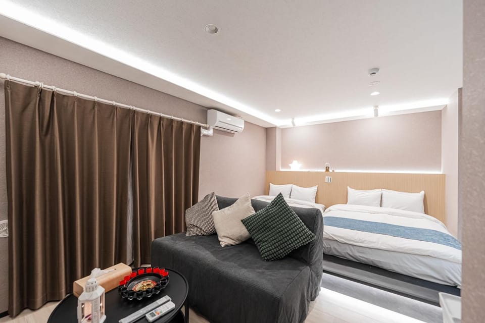 Living room, air conditioner