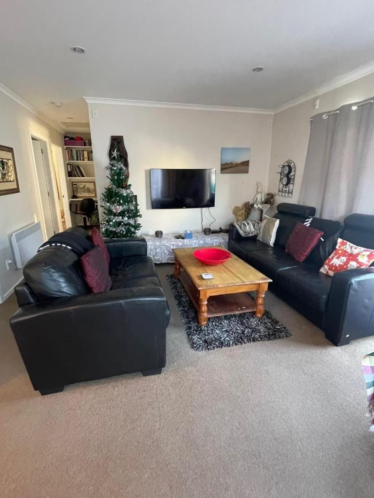 Cosy 2 Bedroom Cottage with Parking Near Airport & Beaches House in Wellington