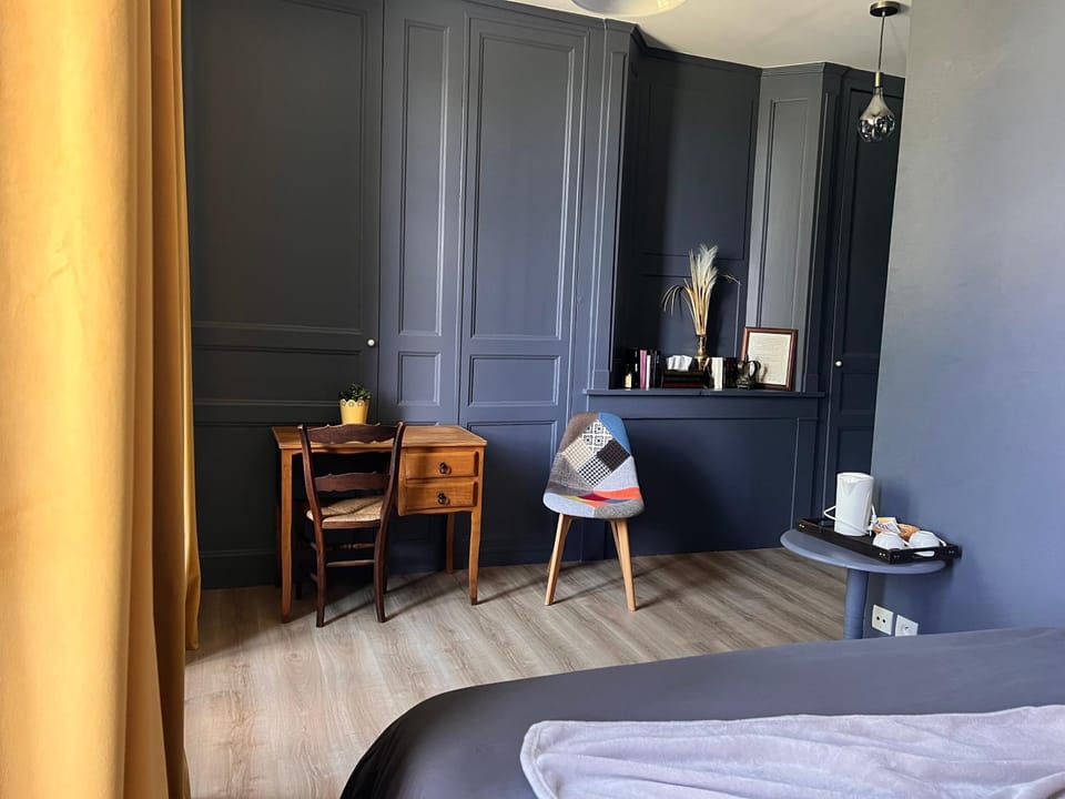 La Maison du Cèdre Bed and Breakfast in Nouvelle-Aquitaine