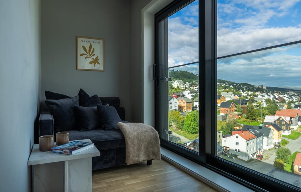 View (from property/room), Seating area, Mountain view
