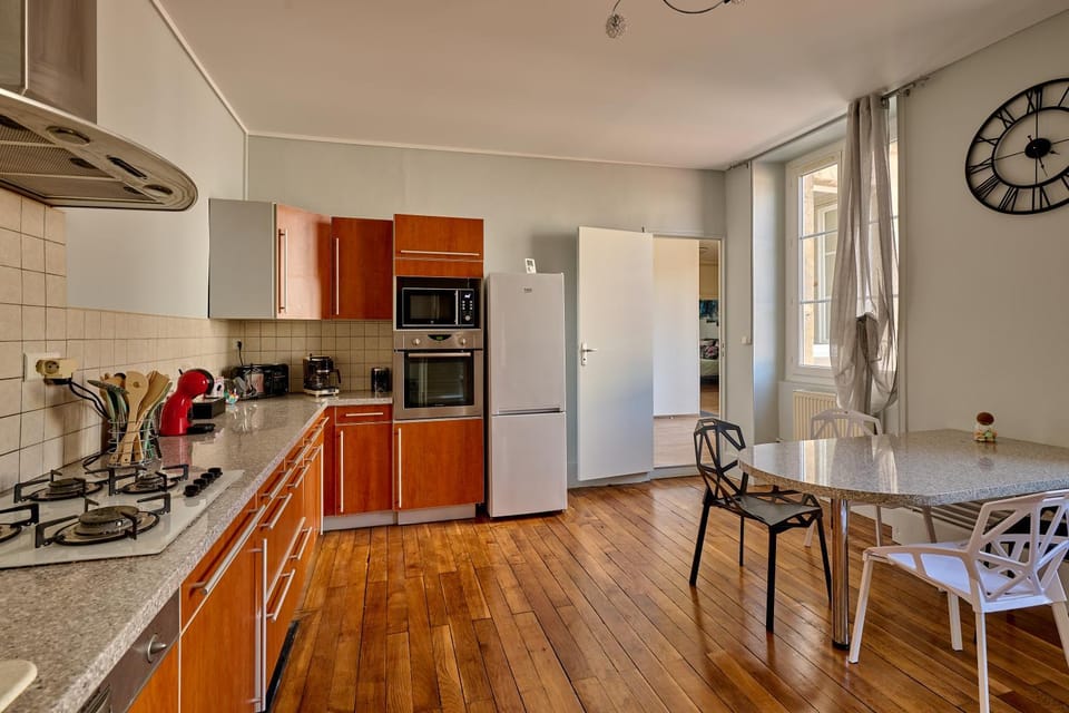dishwasher, oven, stove, toaster