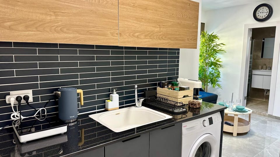 Haifa Central Suites Apartment in Haifa