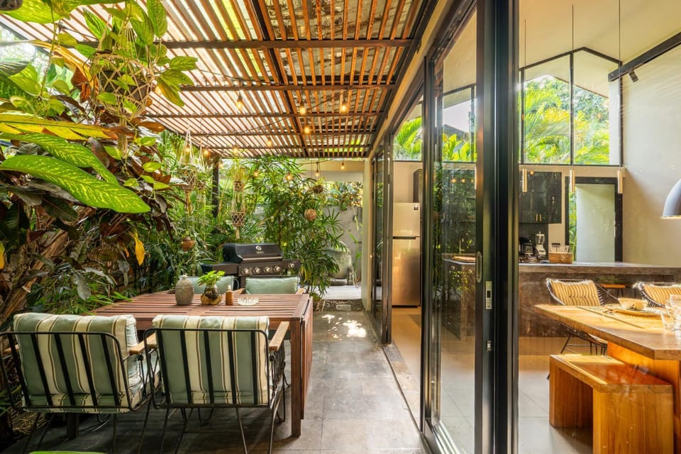 Balcony/Terrace, Garden view