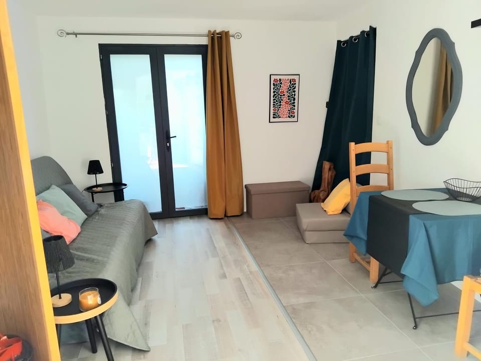 Les Lucioles Apartment in Occitanie