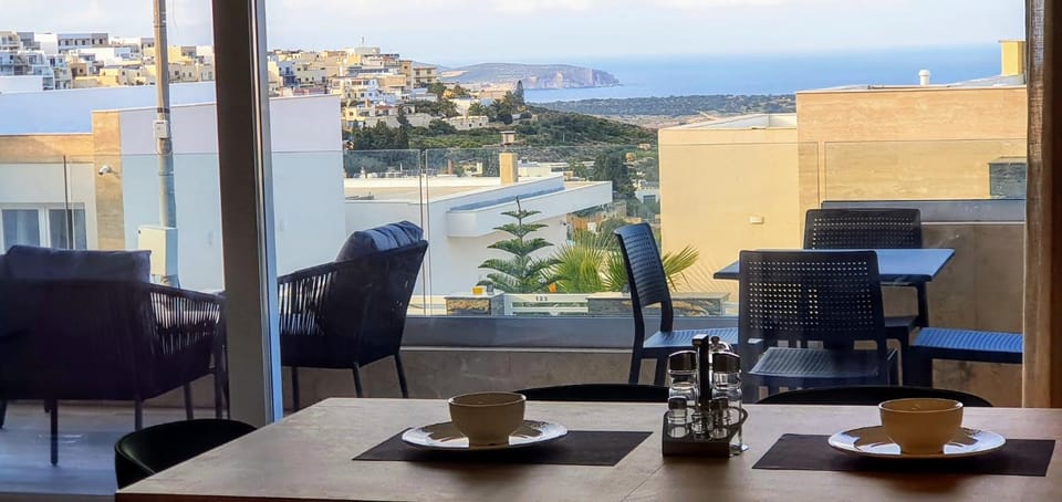 Balcony/Terrace, Seating area, Dining area