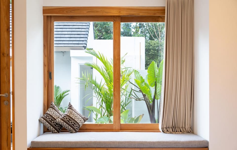 Bedroom, Garden view
