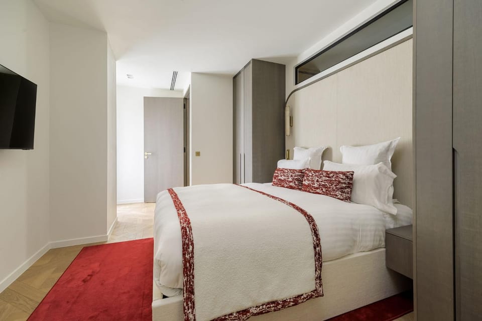 Bed, TV and multimedia, Photo of the whole room, Bedroom, wardrobe