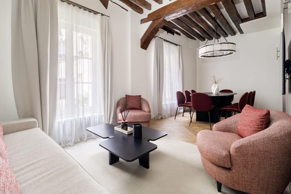 Living room, Seating area