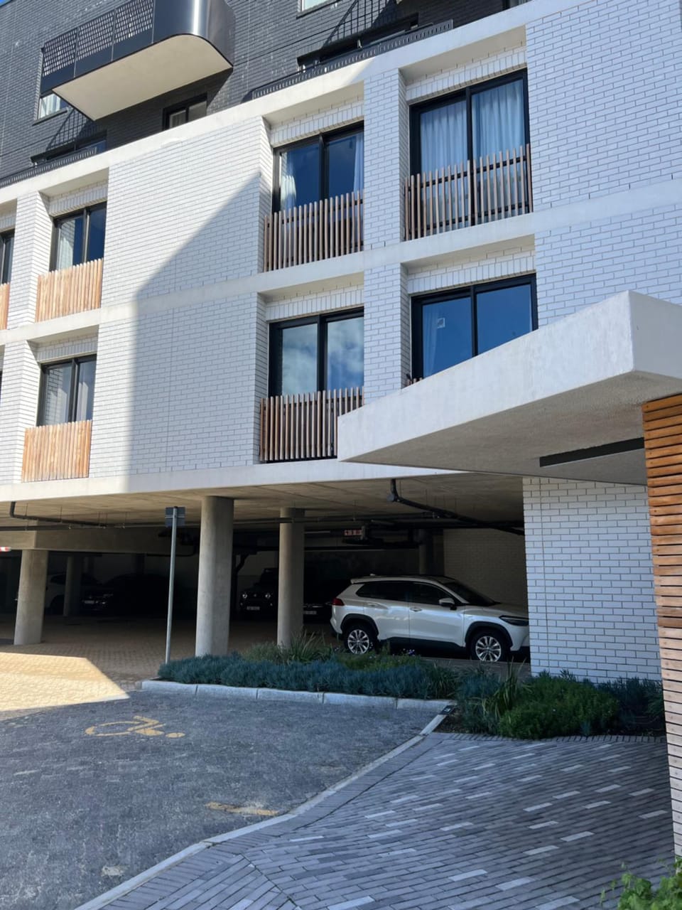 Property building, Day, Parking