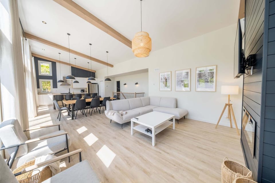 Spa Mountain Pool table - Le Haut 132 Chalet in Maine