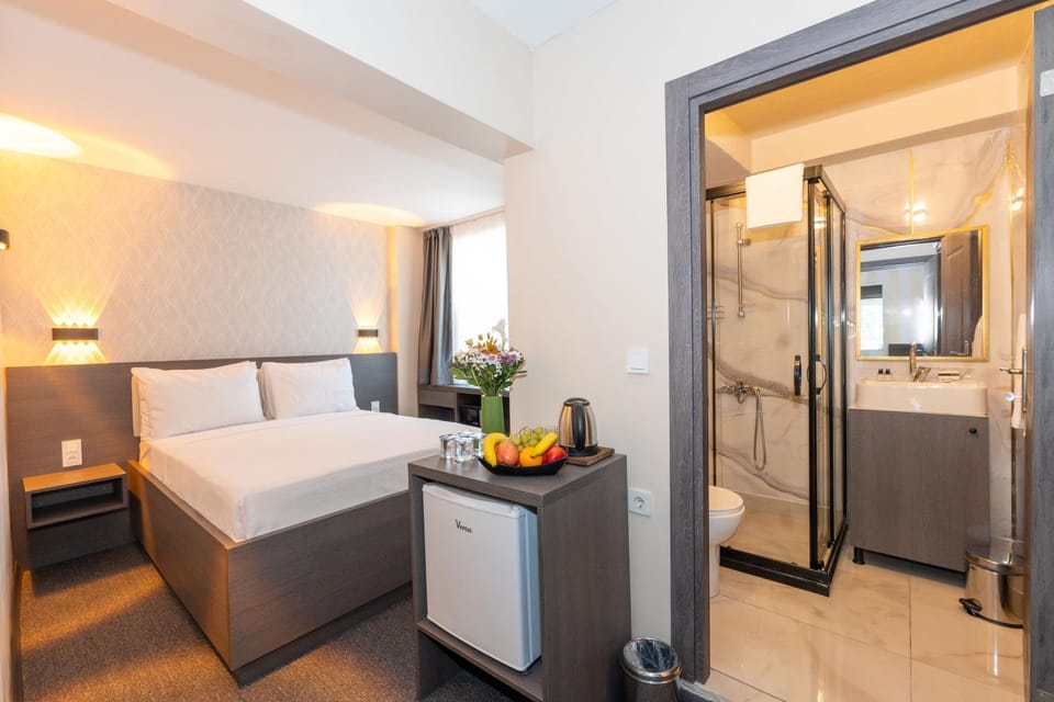 Bed, Photo of the whole room