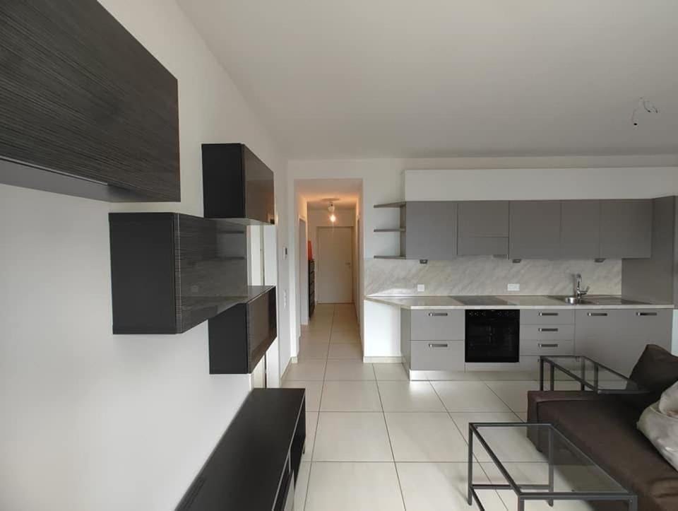 TV and multimedia, Kitchen or kitchenette, Living room