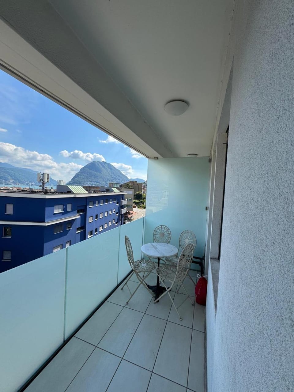 Natural landscape, View (from property/room), Balcony/Terrace, Lake view, Mountain view