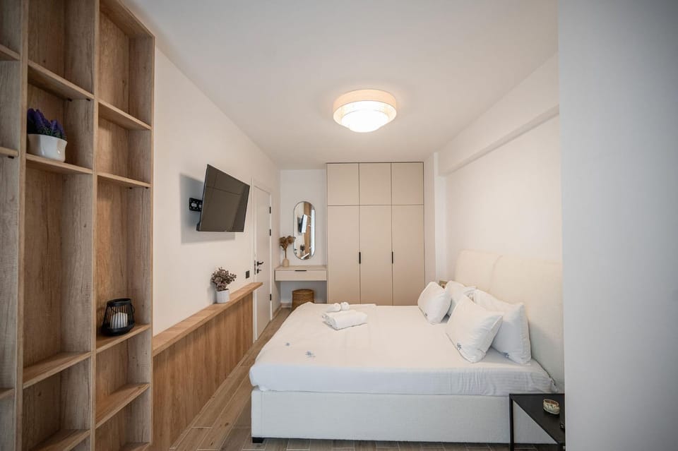 Bed, Photo of the whole room, Bedroom, wardrobe