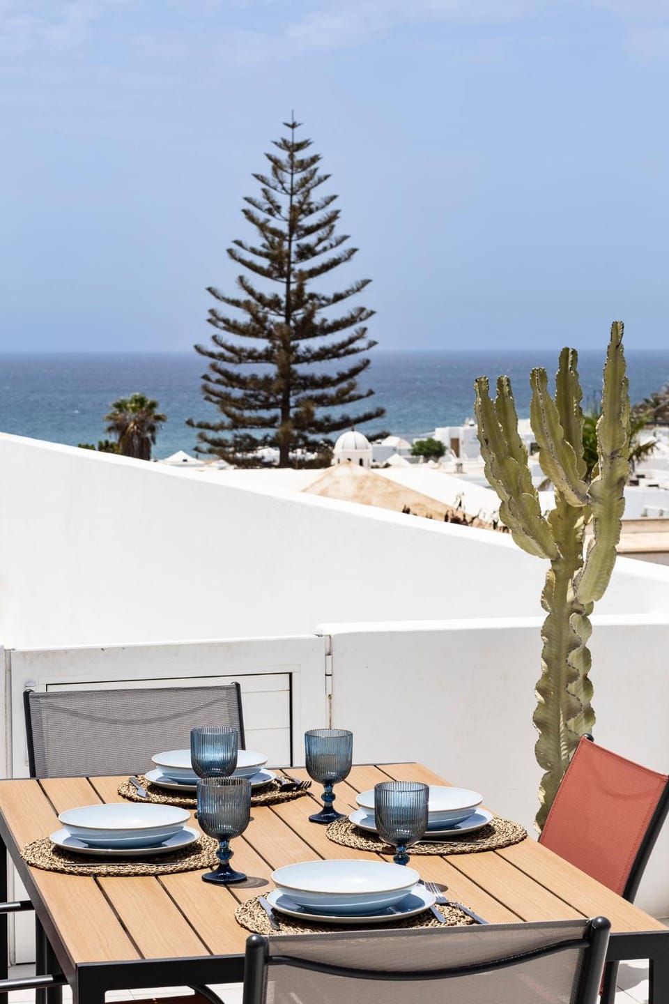 Luxury Beach La Concha Playa Honda Apartment in Isla de Lanzarote