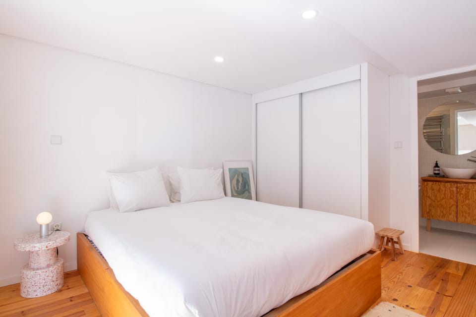 Chic Campanhã Home w Free Parking by LovelyStay Apartment in Porto